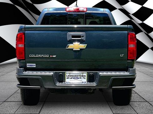Used 2019 Chevrolet Colorado LT w/ LT Convenience Package RWD image 4