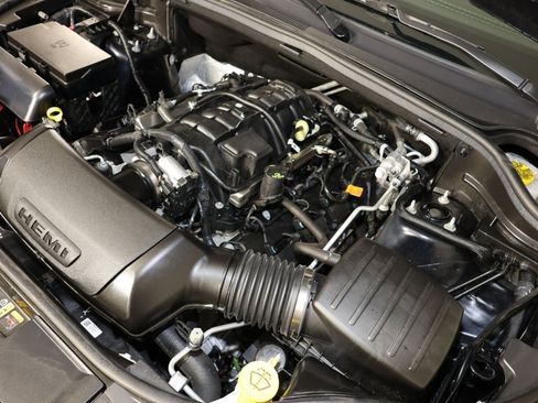 Used 2024 Dodge Durango R/T AWD/4WD image 32