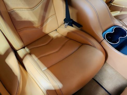Used 2013 Maserati GranTurismo Sport image 29