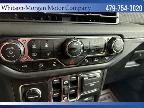 Used 2024 Jeep Wrangler Unlimited Rubicon w/ Technology Group AWD/4WD image 32