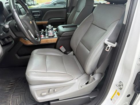 Used 2018 Chevrolet Silverado 1500 LTZ w/ Sport Package AWD/4WD image 6