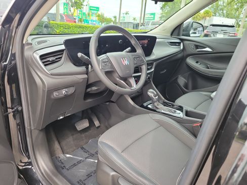 Used 2024 Buick Encore GX Preferred image 9