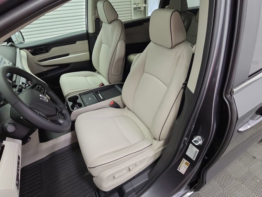 New 2026 Honda Odyssey Touring image 29