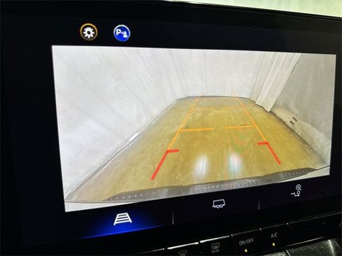 Used 2024 Chevrolet Colorado Trail Boss w/ Advanced Trailering Package image 19