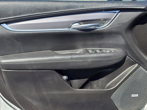 Used 2023 Cadillac XT5 Luxury FWD image 17