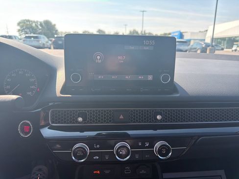 Used 2023 Honda Civic Sport image 18