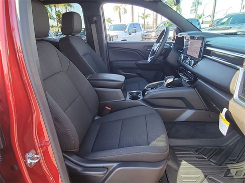 Used 2025 GMC Canyon Elevation w/ Convenience Package image 27