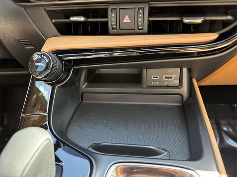 Used 2024 Lexus NX 250 FWD w/ Towing Package (2000 Lbs) image 55