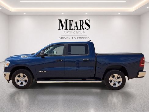 Used 2023 RAM 1500 Big Horn AWD/4WD image 2