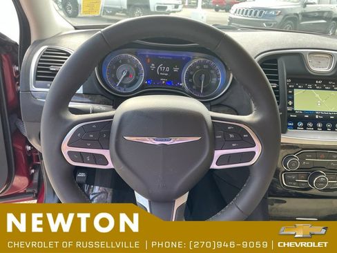 Used 2023 Chrysler 300 Touring L w/ Popular Equipment Group RWD image 12