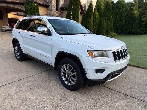 Used 2014 Jeep Grand Cherokee Limited w/ Trailer Tow Group IV RWD image 4