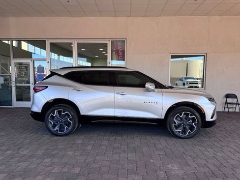 Used 2021 Chevrolet Blazer RS w/ Enhanced Convenience Package FWD image 6