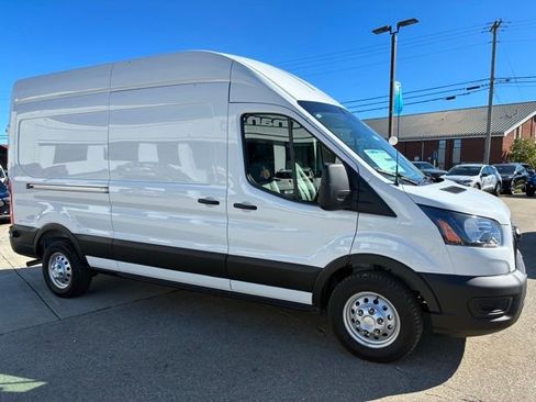 New 2026 Ford Transit 250 148 High Roof AWD image 16