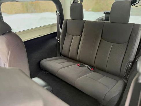 Used 2015 Jeep Wrangler Sport AWD/4WD image 19