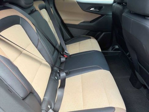 New 2026 Chevrolet Equinox ACTIV AWD/4WD image 15