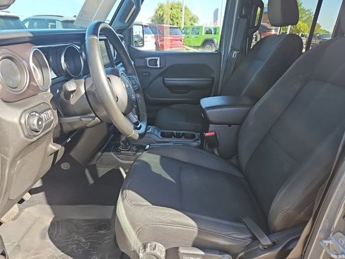 Used 2021 Jeep Wrangler Unlimited Sport AWD/4WD image 18