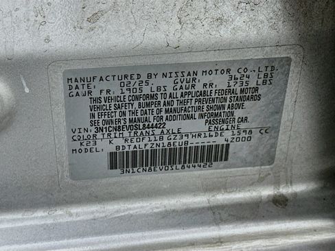 Used 2025 Nissan Versa SV FWD image 12