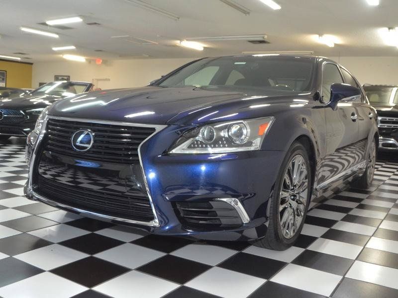 Used 2017 Lexus LS 460 RWD image 5