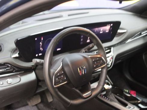 Used 2024 Buick Envista Sport Touring w/ Experience Buick Package FWD image 14