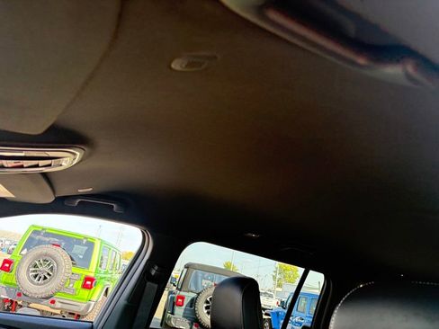 New 2025 Jeep Grand Cherokee L Laredo image 11