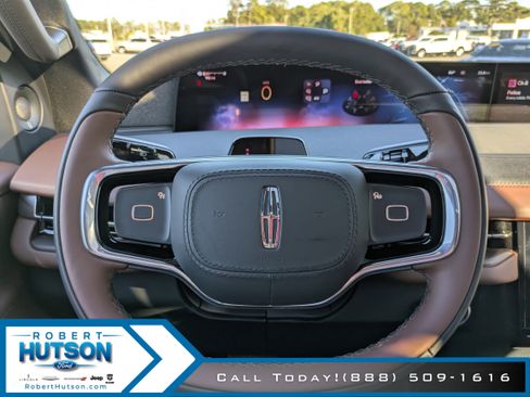 New 2025 Lincoln Navigator L Reserve image 28