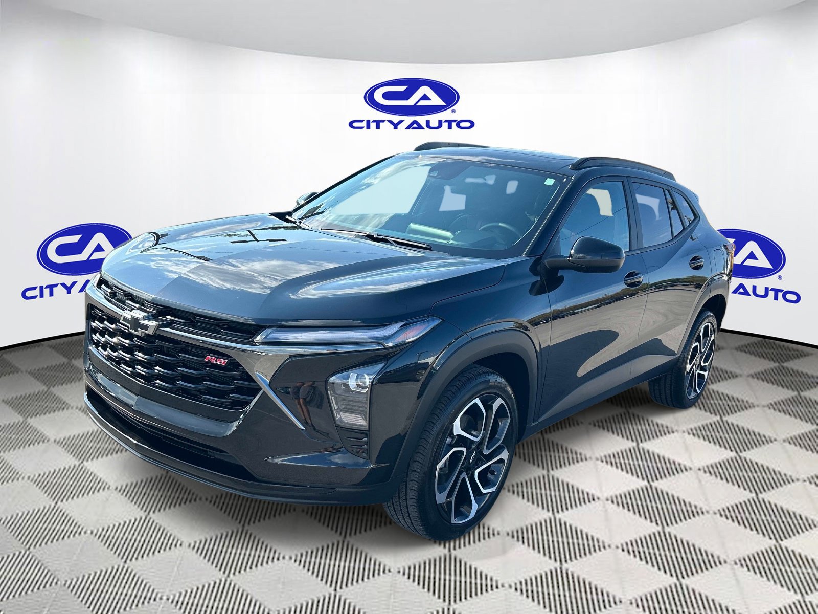 Used 2025 Chevrolet Trax RS w/ Sunroof Package FWD image 8