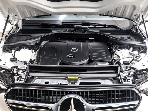 New 2026 Mercedes-Benz GLC 300 image 11