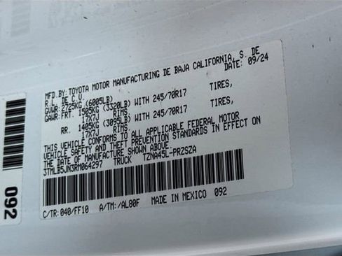 Certified 2024 Toyota Tacoma SR5 image 31