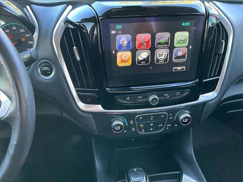 Used 2019 Chevrolet Traverse LT image 24