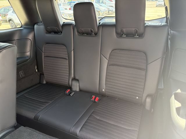 Used 2026 Nissan Pathfinder Rock Creek AWD/4WD image 24