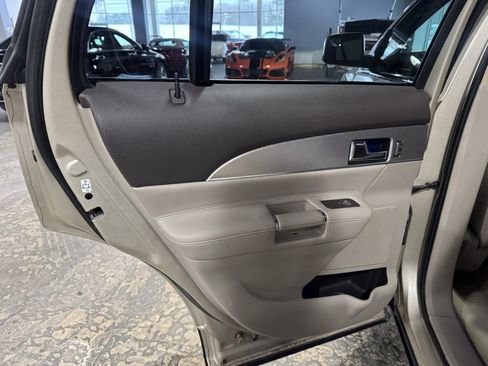 Used 2011 Lincoln MKX AWD w/ 101A Rapid Spec Order Code image 18