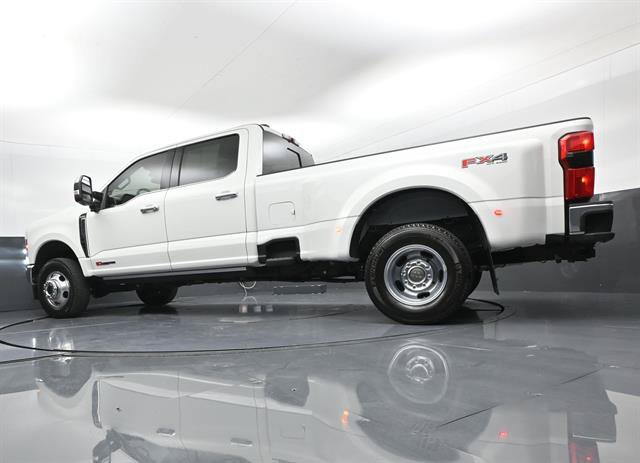 Certified 2025 Ford F350 King Ranch w/ Chrome Package AWD/4WD image 38