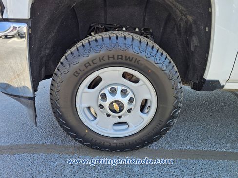 Used 2016 Chevrolet Silverado 2500 W/T image 8