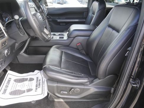 Used 2019 Ford Expedition XLT w/ Equipment Group 202A image 9