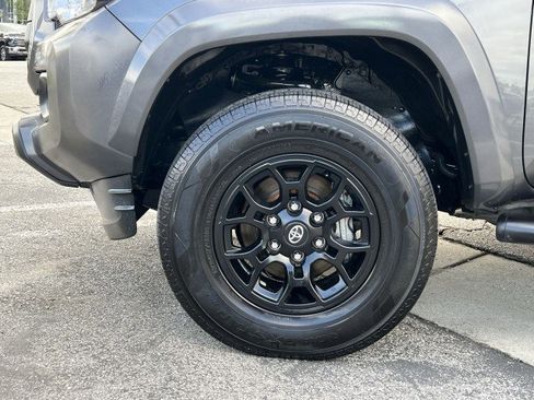 Used 2022 Toyota Tacoma SR5 image 31