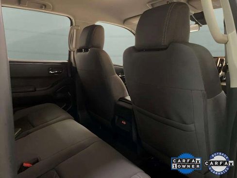 Used 2025 Nissan Frontier SV image 66