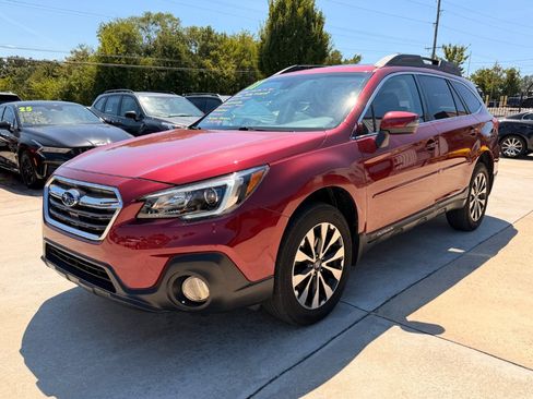 Used 2017 Subaru Outback 2.5i Limited AWD/4WD image 18