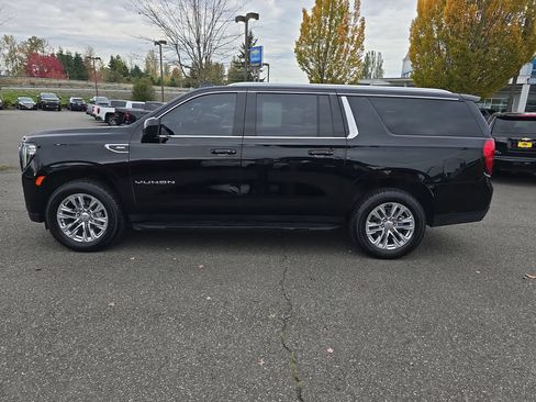 Certified 2024 GMC Yukon XL SLE AWD/4WD image 3