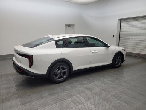 Used 2025 Kia K4 FWD image 10