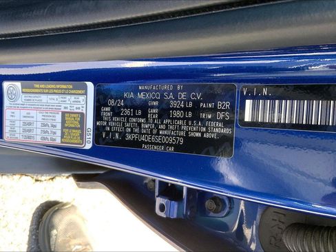 Used 2025 Kia K4 EX image 30