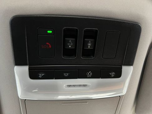 New 2026 Nissan Pathfinder Platinum FWD image 8