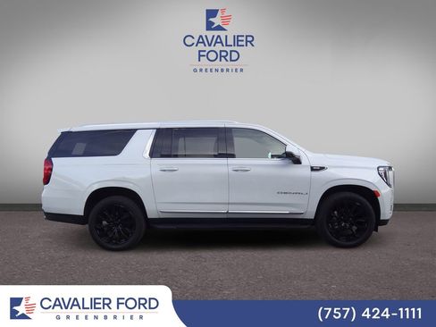 Used 2022 GMC Yukon XL Denali AWD/4WD image 2