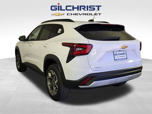 New 2026 Chevrolet Trax LT w/ Driver Confidence Package image 5