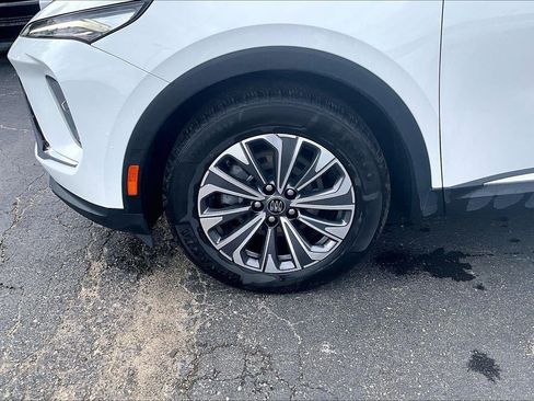 Used 2024 Buick Envision Preferred AWD/4WD image 2