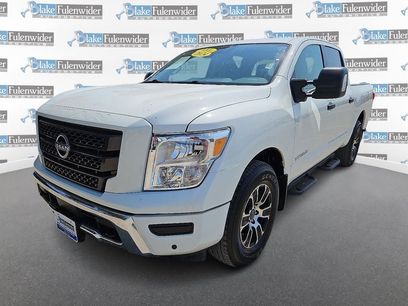 Used 2024 Nissan Titan SV w/ SV Convenience Package