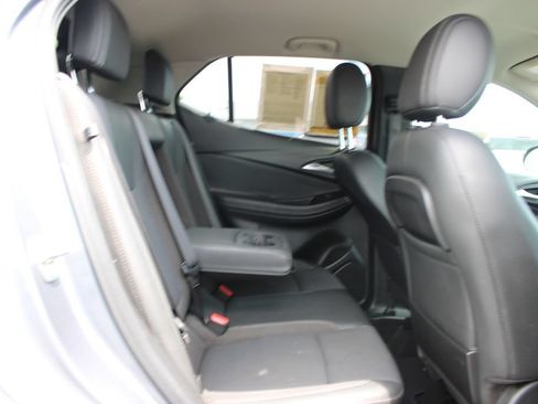 Used 2020 Buick Encore GX Select w/ Sport Touring Package FWD image 29