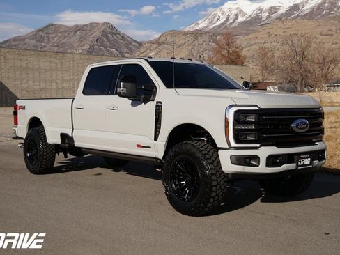Used 2026 Ford F350 Platinum image 1