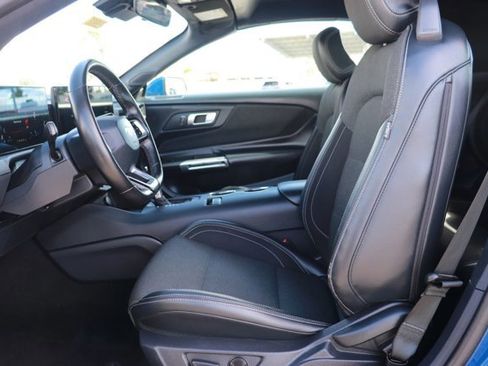 Used 2024 Ford Mustang Convertible image 13