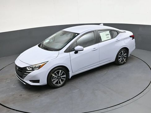 Certified 2025 Nissan Versa SV w/ Trunk Package FWD image 34