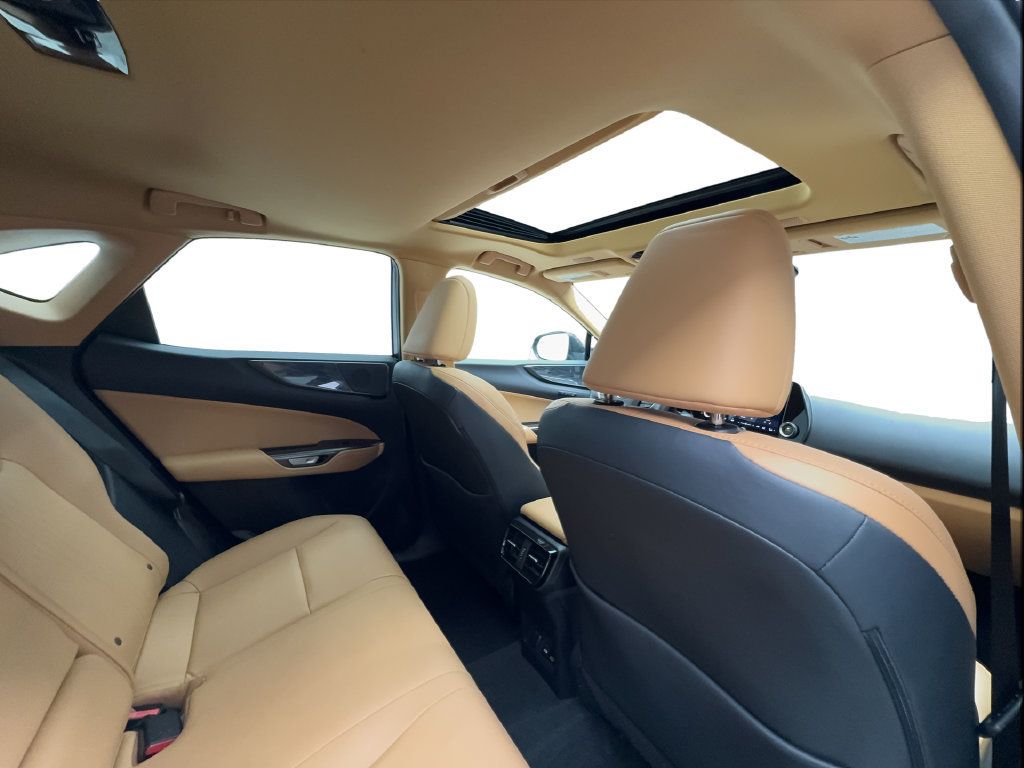 Used 2025 Lexus NX 250 FWD w/ Towing Package (2000 Lbs) image 29